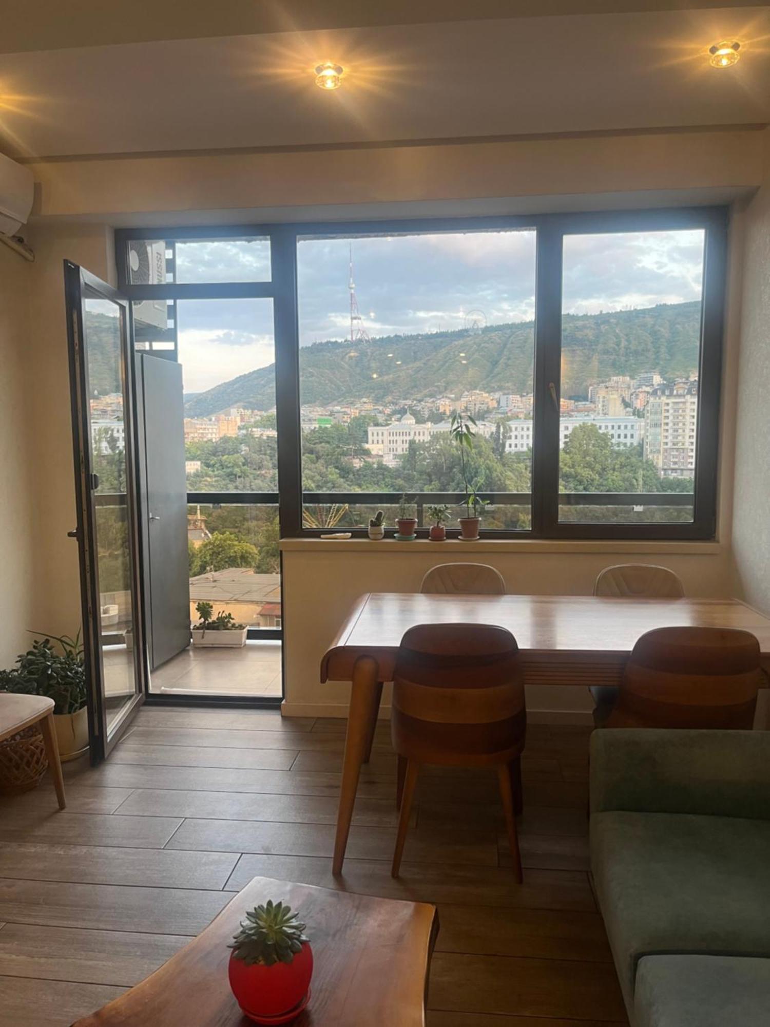 Apartamento Panorama Khiliani Tiflis Exterior foto